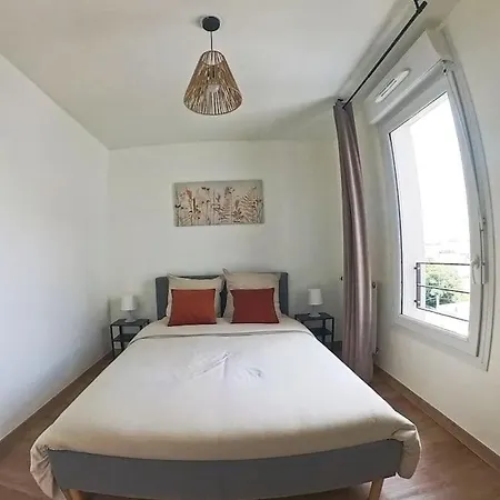 Cosy Pres Des Sites Jo *